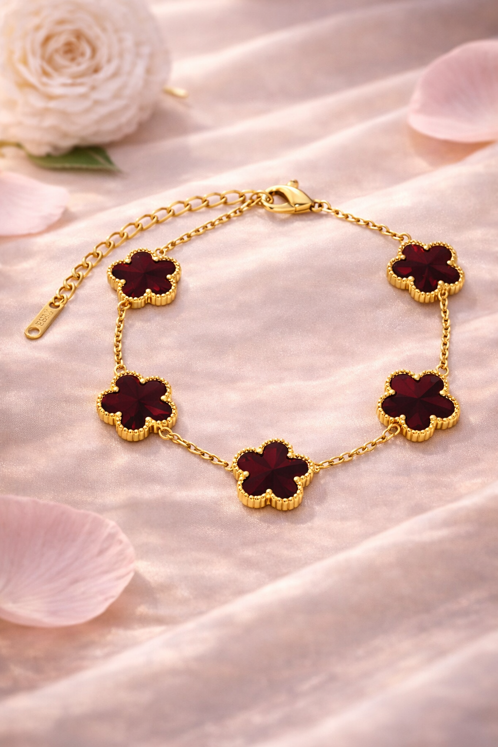 Pulsera Flor Lucea™ – Acabado Oro 18K