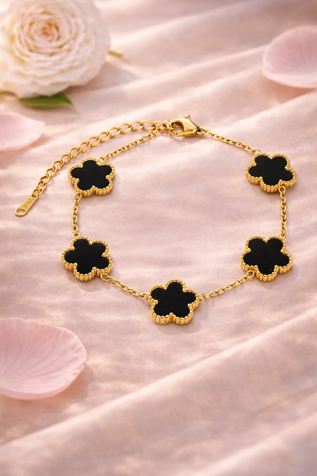 Pulsera Flor Lucea™ – Acabado Oro 18K