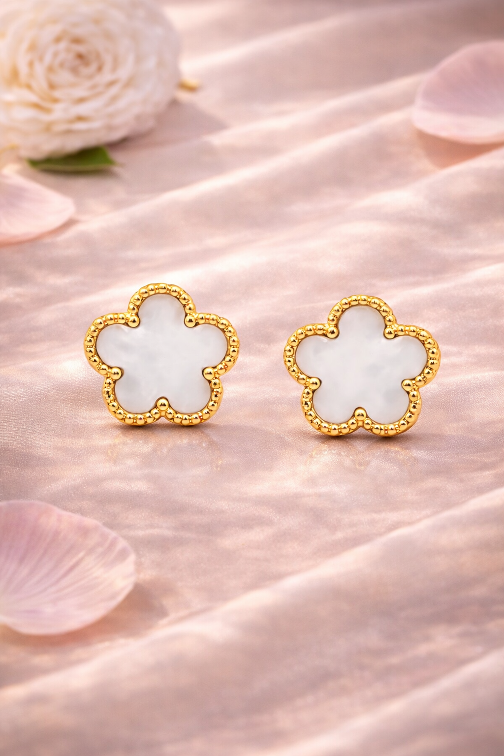 Pendientes Flor Lucea™ – Acabado Oro 18K