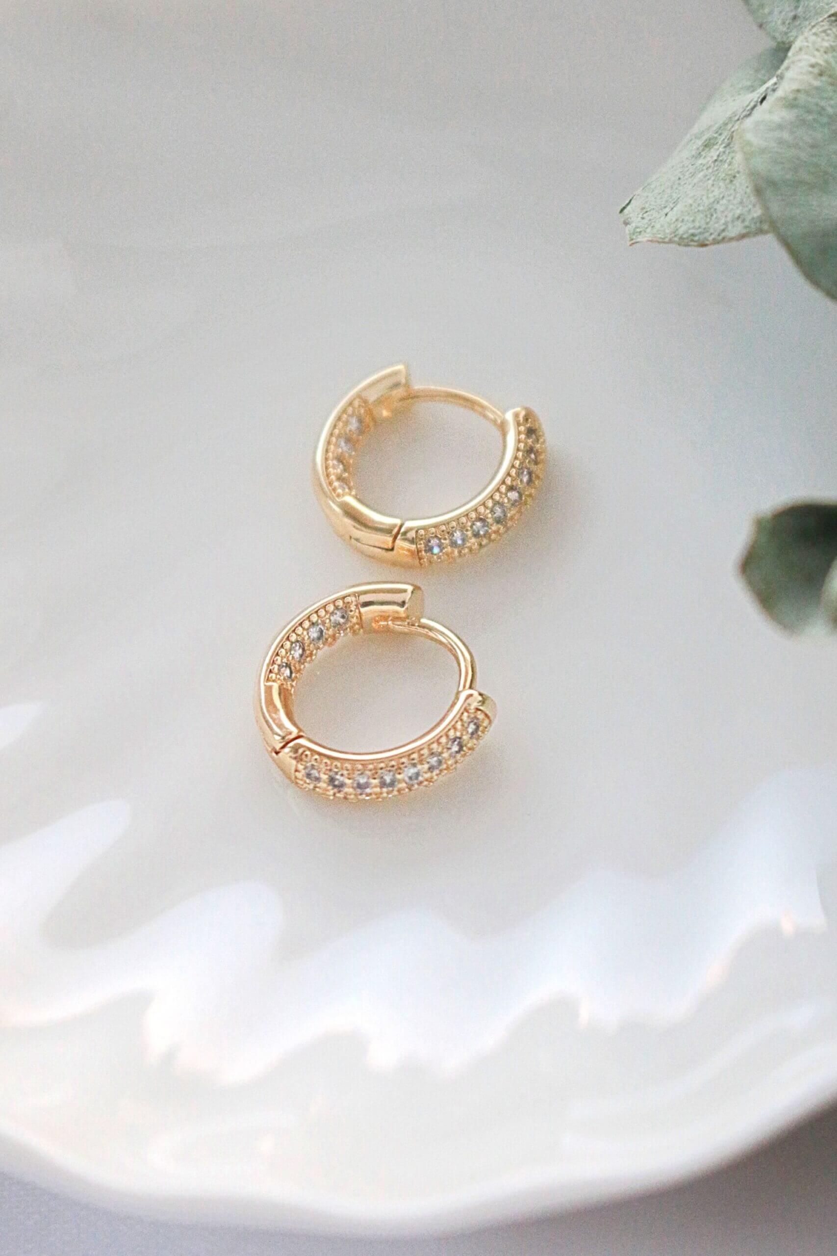 Pendientes Aro de Circonitas – Oro 24K